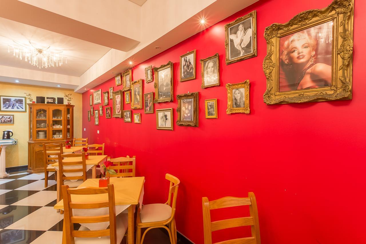 Hotel Las Maras ปูแอร์โตมาดริน ภายนอก รูปภาพ