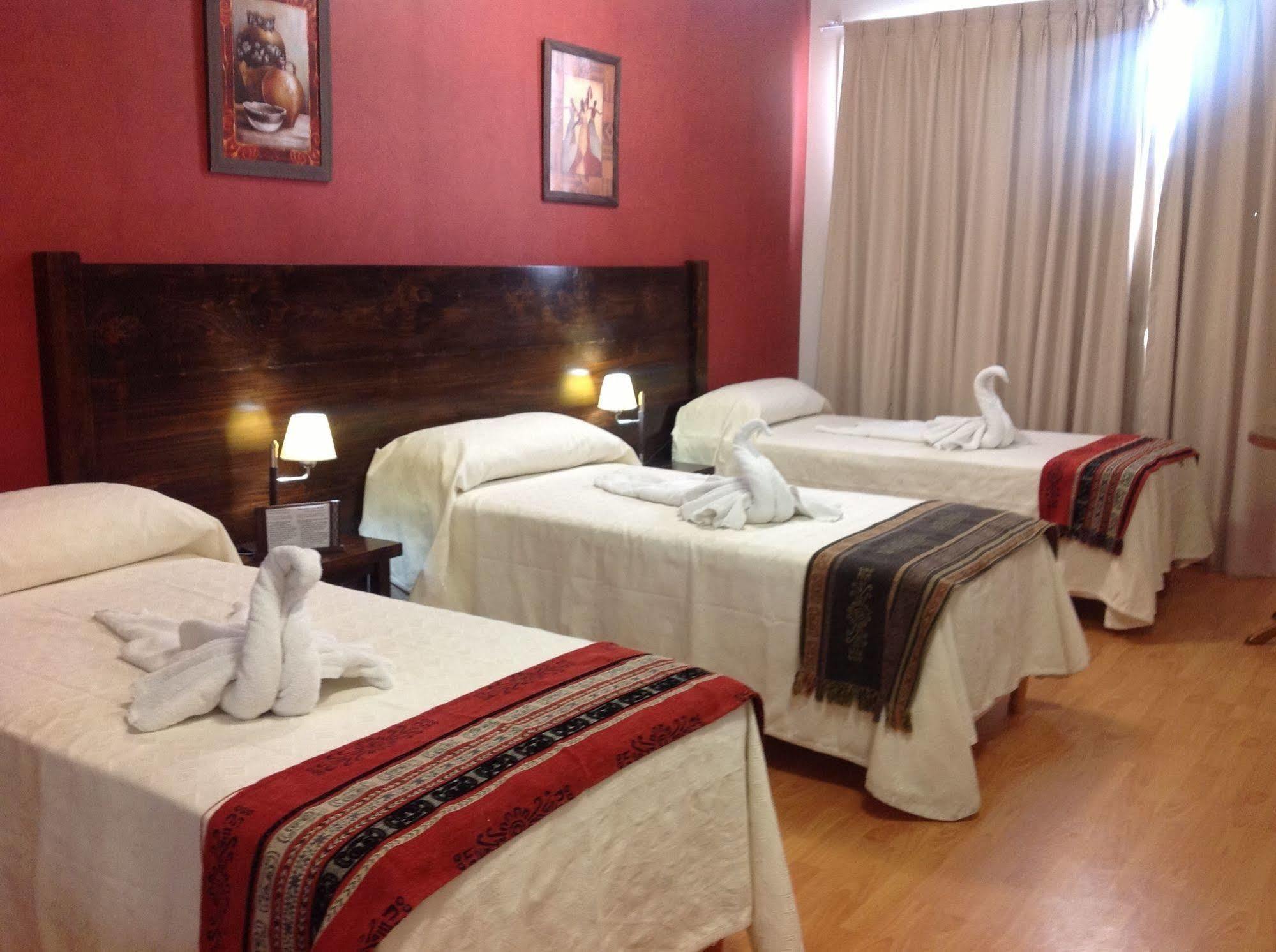 Hotel Las Maras ปูแอร์โตมาดริน ภายนอก รูปภาพ