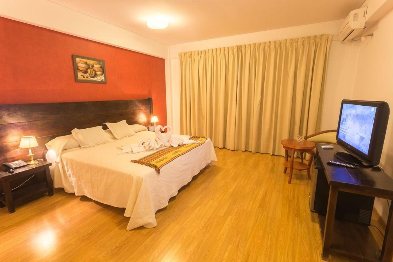 Hotel Las Maras ปูแอร์โตมาดริน ภายนอก รูปภาพ